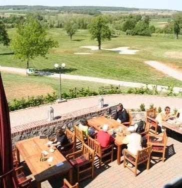 3 x green fee , golfclub Mergelhof geldig t/m 10 sept., Ophalen of Verzenden, Nieuw, Overige typen