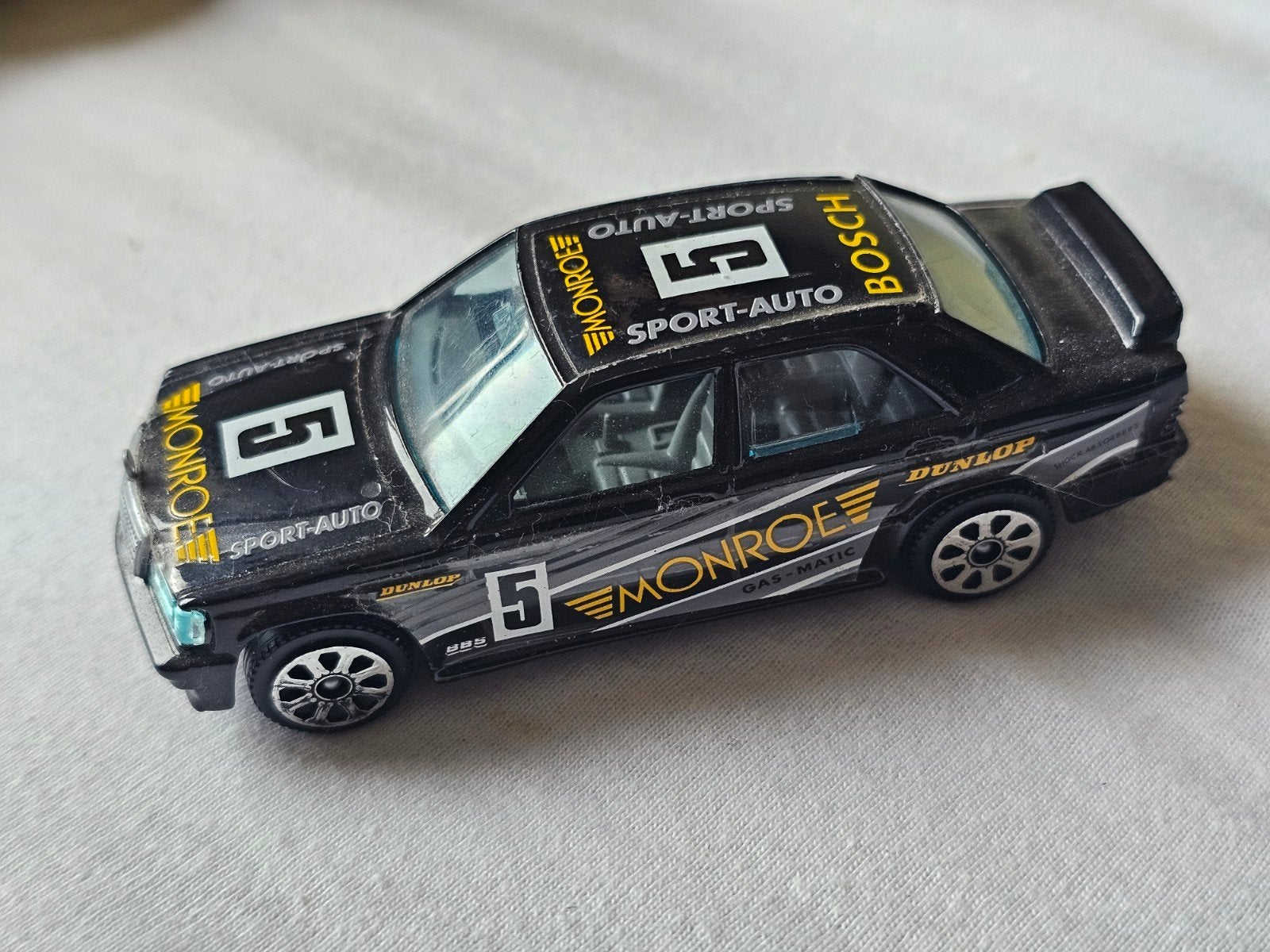 Bburago Mercedes 190 E 1/43 modelauto, Hobby en Vrije tijd, Ophalen of Verzenden, Gebruikt, Auto, Overige merken