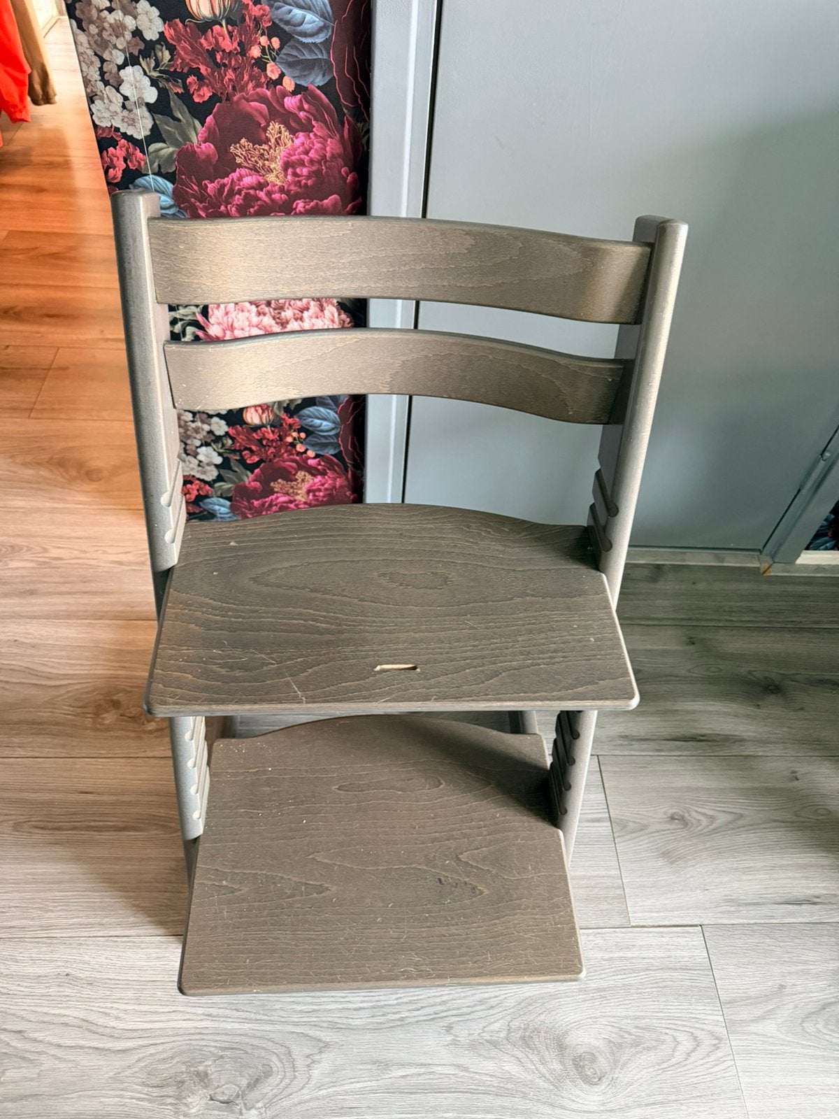 Stokke Tripp Trapp meegroeistoel - Grijs, Kinderen en Baby's, Kinderstoelen, Ophalen, Gebruikt, Meegroeistoel