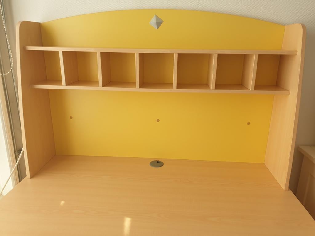 Bureau met opzet, Ophalen, Zo goed als nieuw