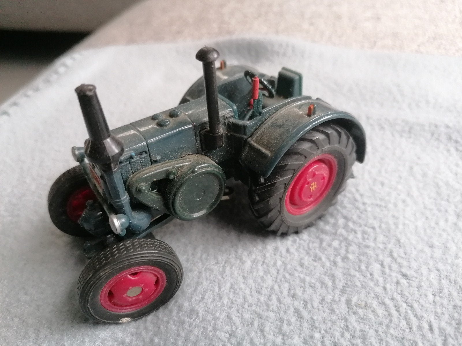Lanz Bulldog Tractor Miniatuur - Gedetailleerd Model, Ophalen of Verzenden, Zo goed als nieuw