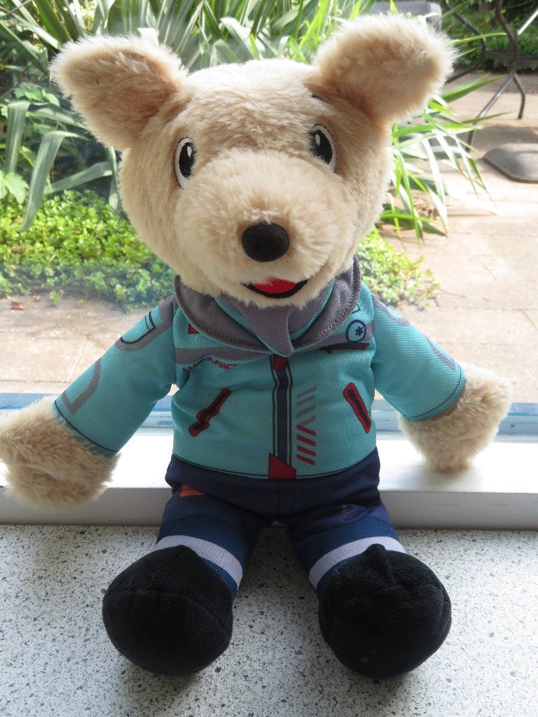 Handpop hond of beer van Ambulance Oost meet ca 38 cm, Zo goed als nieuw, Wasbaar, Middelgroot (20 tot 80 cm), Meerkleurig