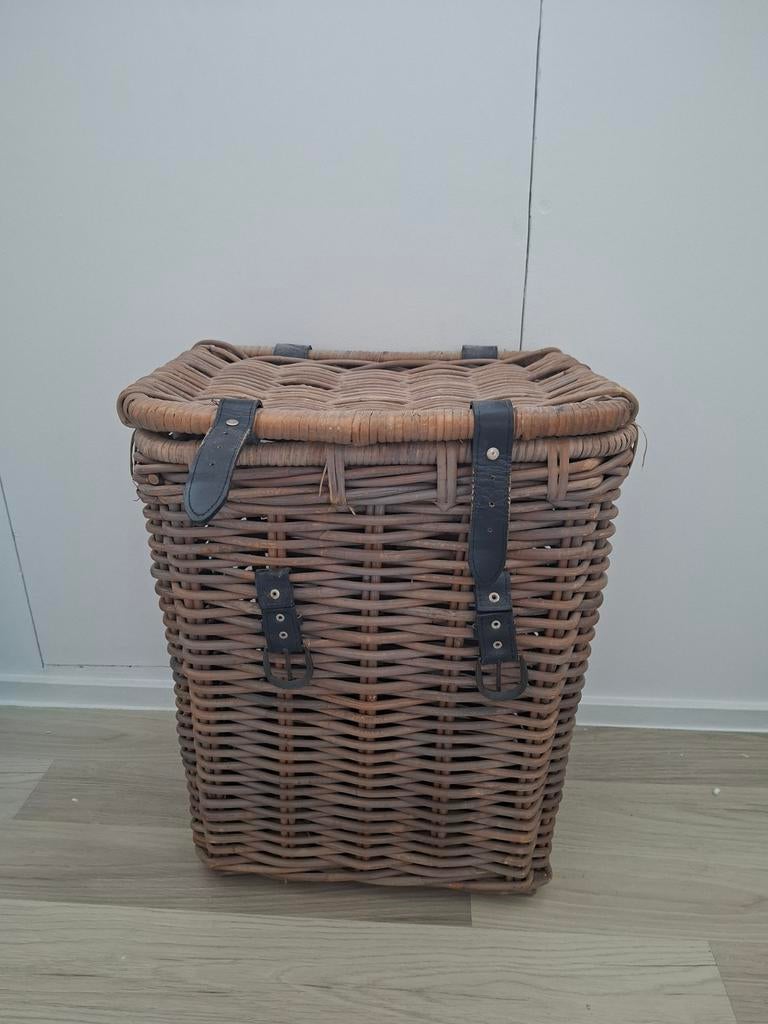 Vintage rieten mand met deksel 50x40, Ophalen, Mand, Zo goed als nieuw, Riet