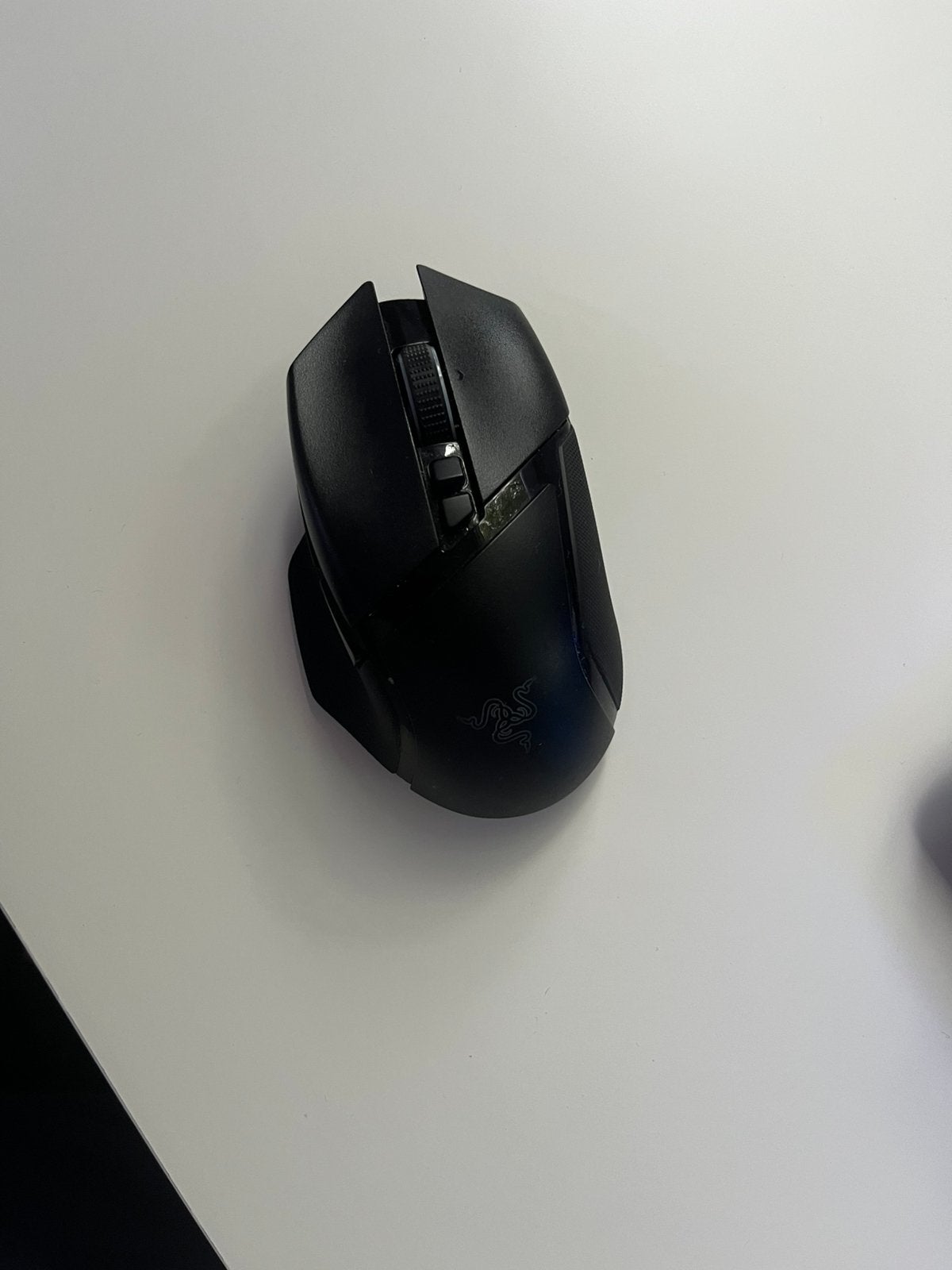 Foto 9 van ASUS ROG Strix G16 RTX 4060 + Razer Gaming Set