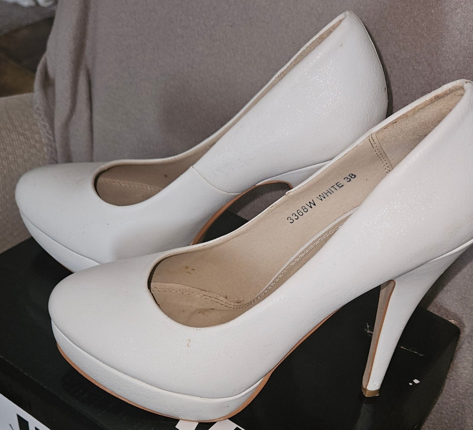 Witte pumps maat 38 nieuw in doos, Ophalen, Pumps, Wit, Nieuw