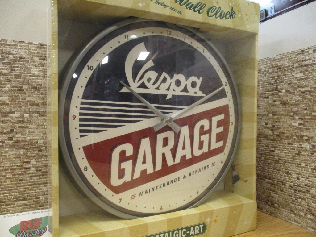 metalen wand klok vespa garage doorsnede 32 cm, licentie, Ophalen of Verzenden, Nieuw, Wandklok