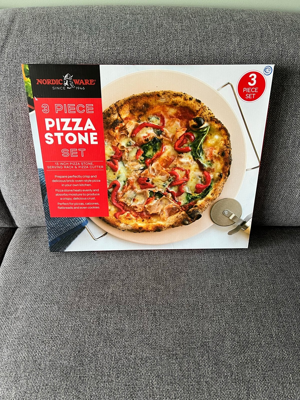 Nordic Ware 3-delige Pizzasteen Set - Ongebruikt, Beige, Overige typen, Ophalen of Verzenden, Zo goed als nieuw