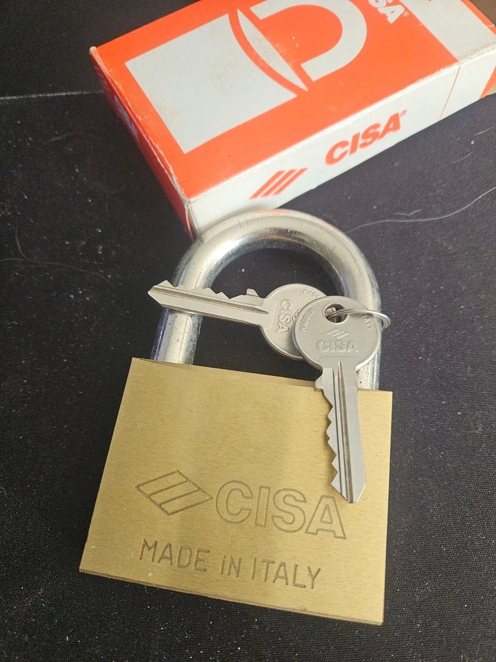 CISA Messing hangslot, 22110 mm. 70 mm nieuw in verpakking., Ophalen of Verzenden, Nieuw, Koper of Messing, Slot