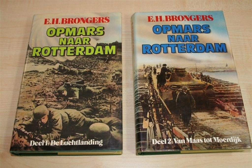 Opmars naar Rotterdam — Set van 2 Delen met Stofomslag, Ophalen of Verzenden, Gelezen
