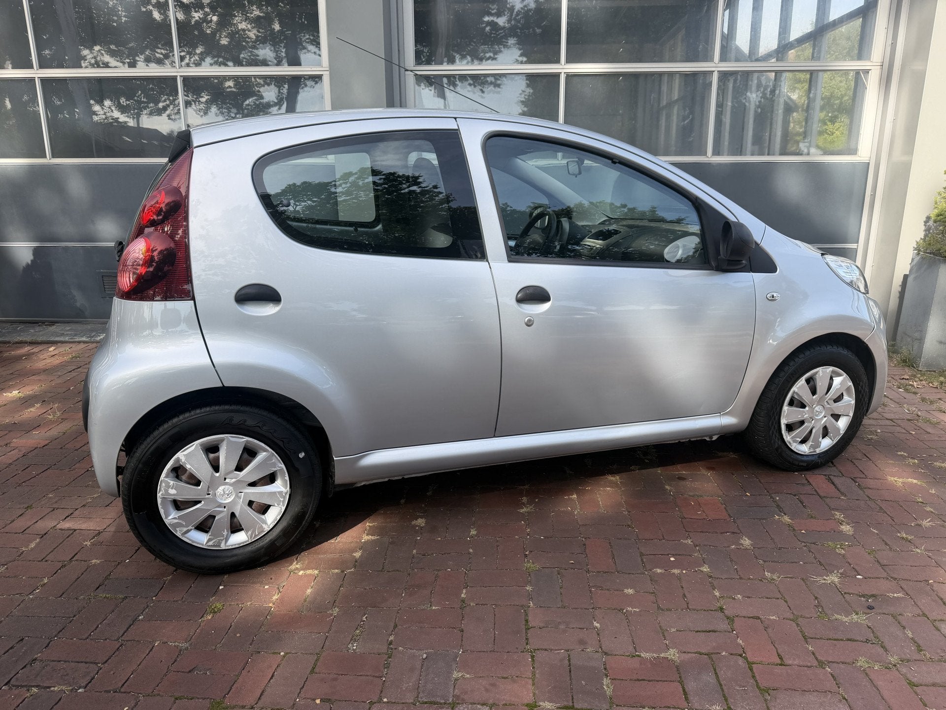 Peugeot 107 1.0 Access Accent Airco 5-drs Bj 2012 Zuinige au, Voorwielaandrijving, Euro 5, Stof, Gebruikt