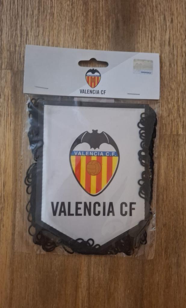 Valencia CF vaantje, Verzamelen, Sportartikelen en Voetbal, Ophalen of Verzenden, Zo goed als nieuw, Buitenlandse clubs, Vaantje of Sjaal