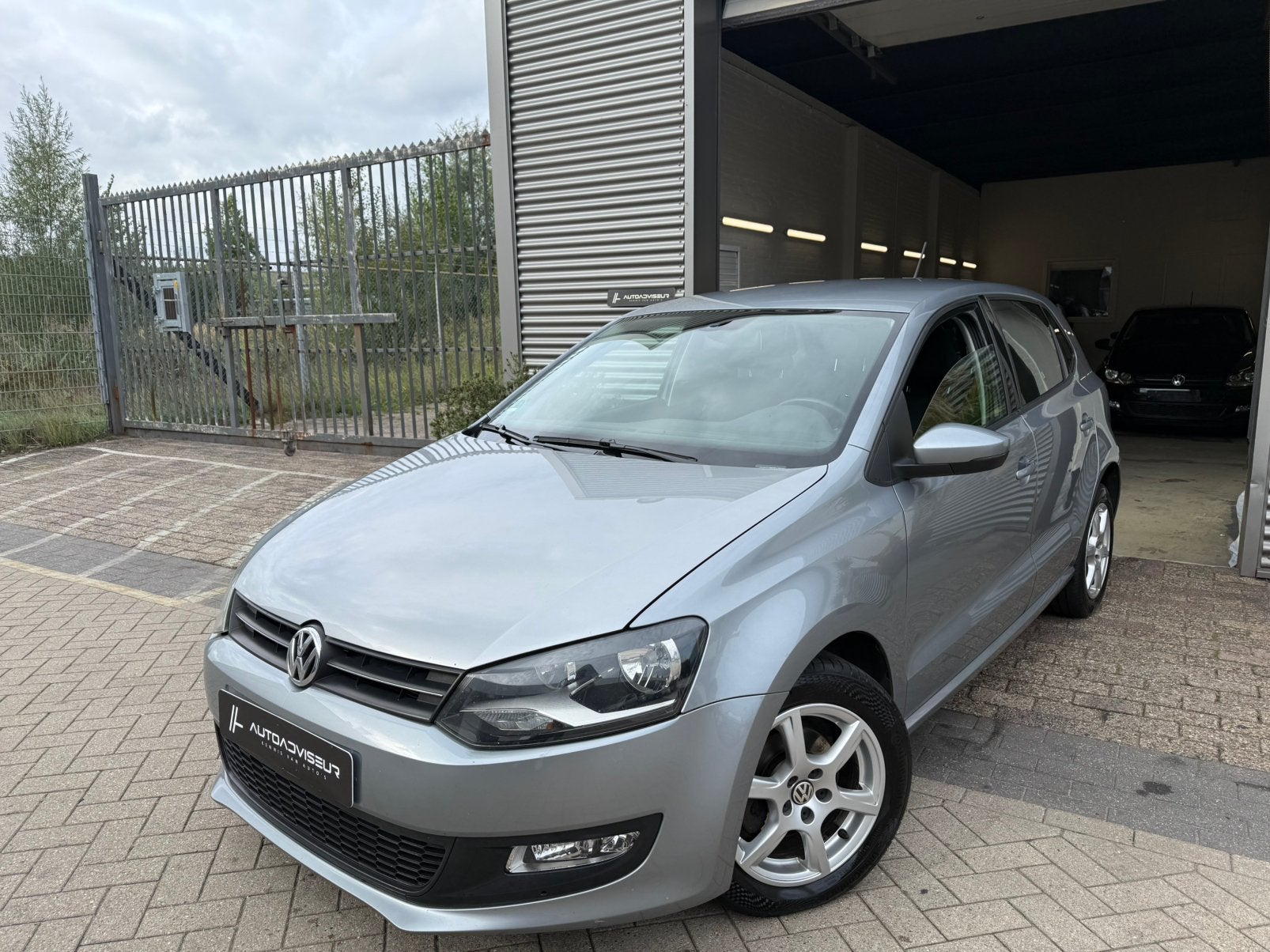 Volkswagen Polo 1.2 TSI 105Pk TEAM 2010 Grijs|Pdc|Carplay, Auto's, Voorwielaandrijving, Stof, Zwart, 4 cilinders