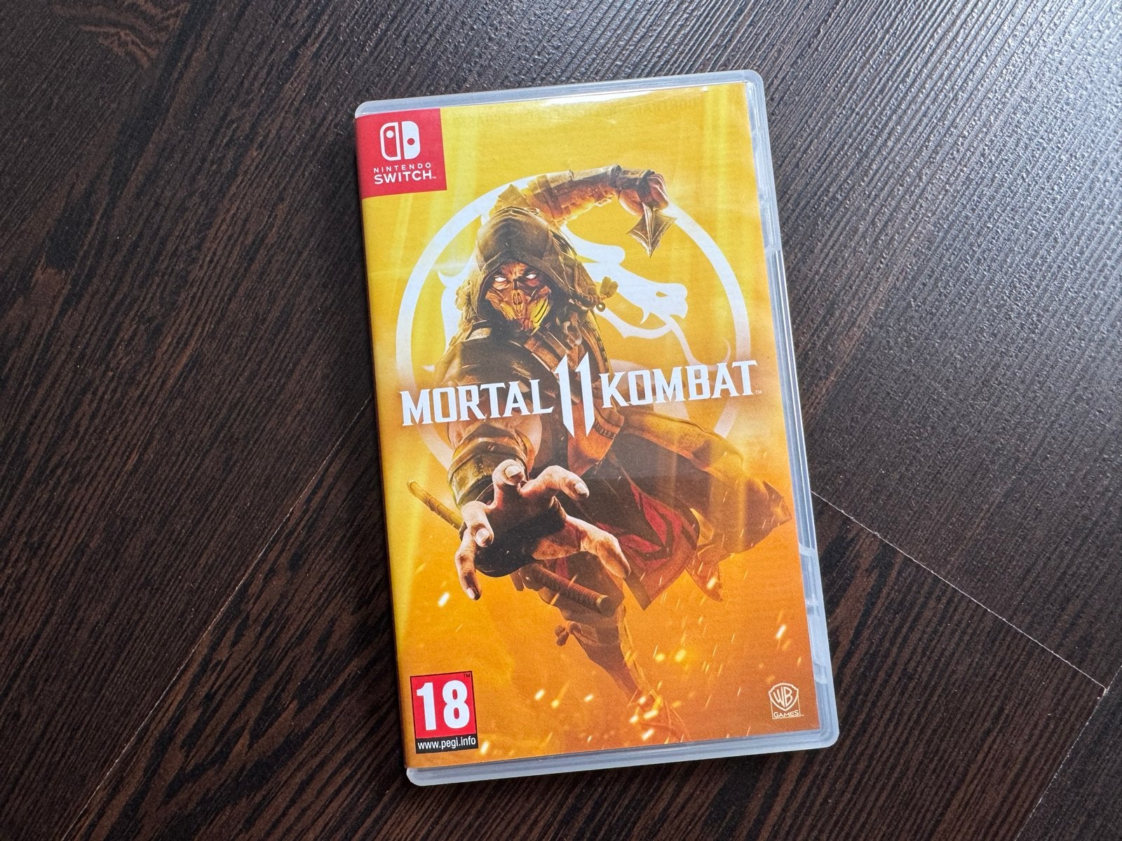 Mortal Kombat 11 (Switch), Gebruikt, Vanaf 18 jaar, Vechten, Verzenden