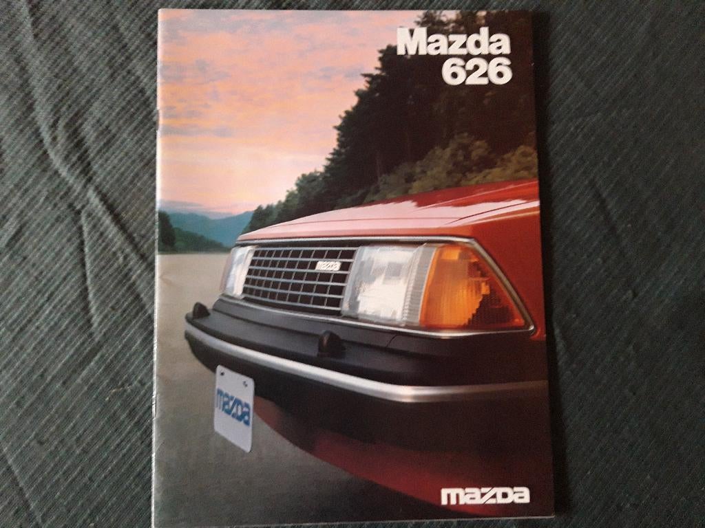 Mazda 626 1982 folder NL, Ophalen of Verzenden, Zo goed als nieuw, Mazda