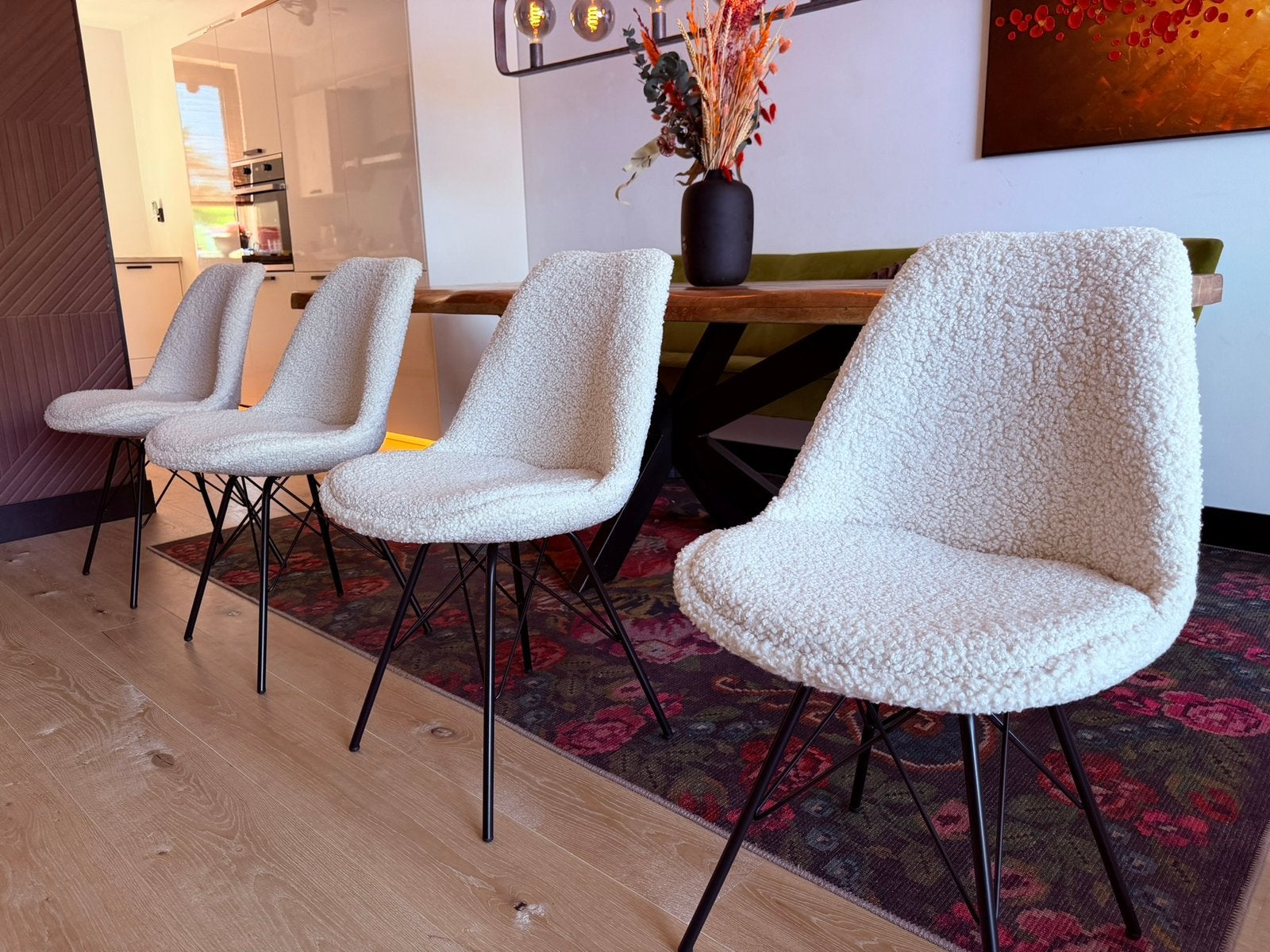 4 nieuwe teddy eetkamerstoelen, Wit, Nieuw, Ophalen of Verzenden, Stof