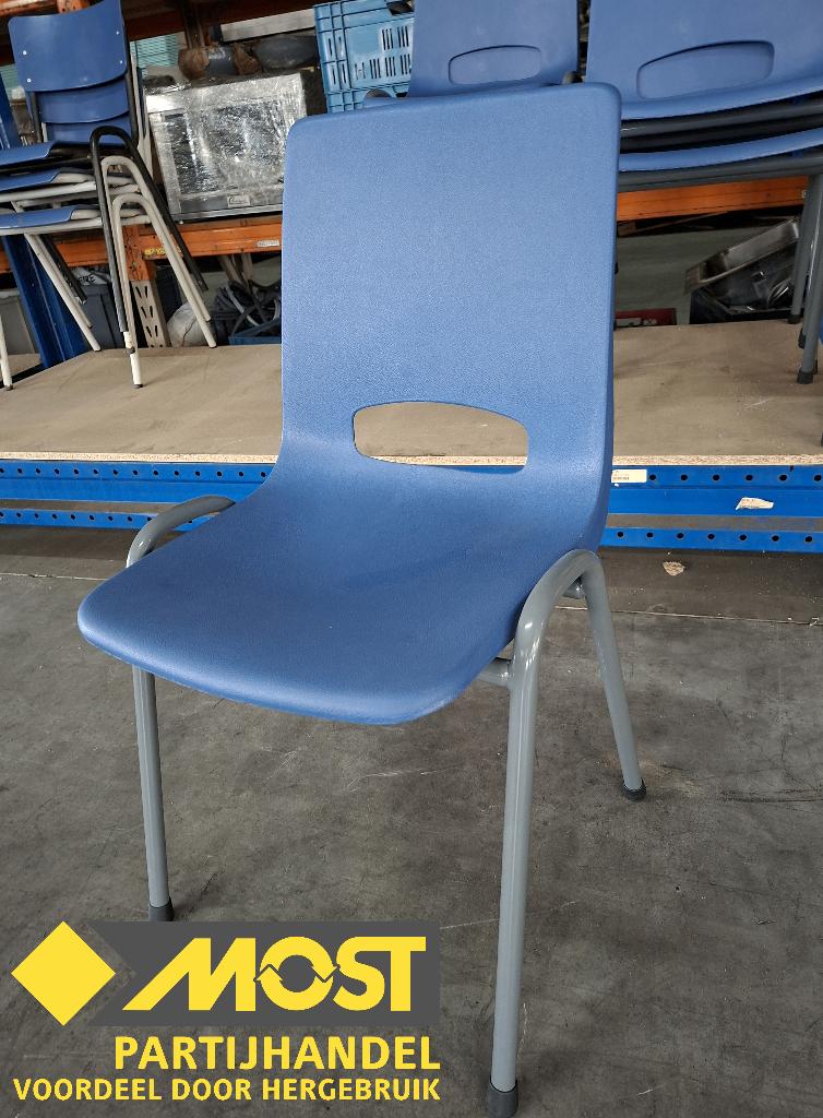 Strakke kantinestoelen / schoolstoelen, Huis en Inrichting, Ophalen, Kunststof, Blauw, Zo goed als nieuw