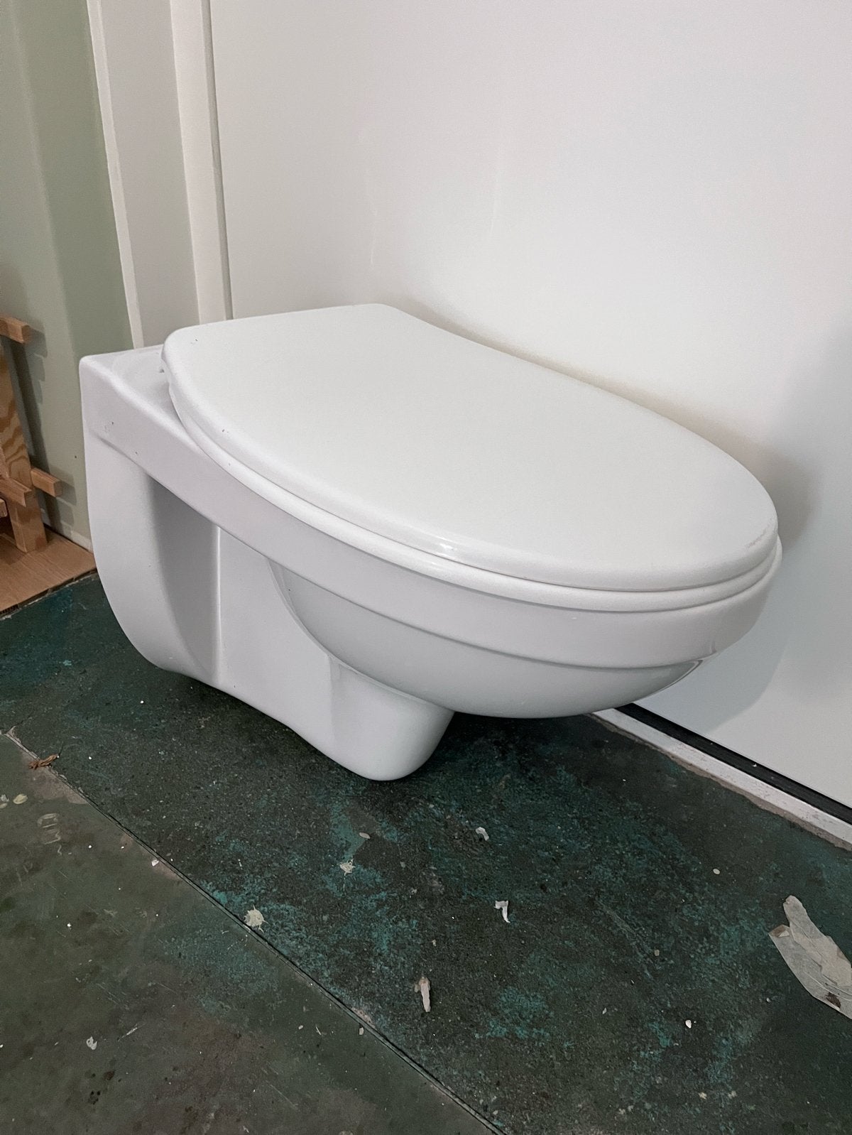 Wandhangend toilet, Ophalen, Zo goed als nieuw, Toilet