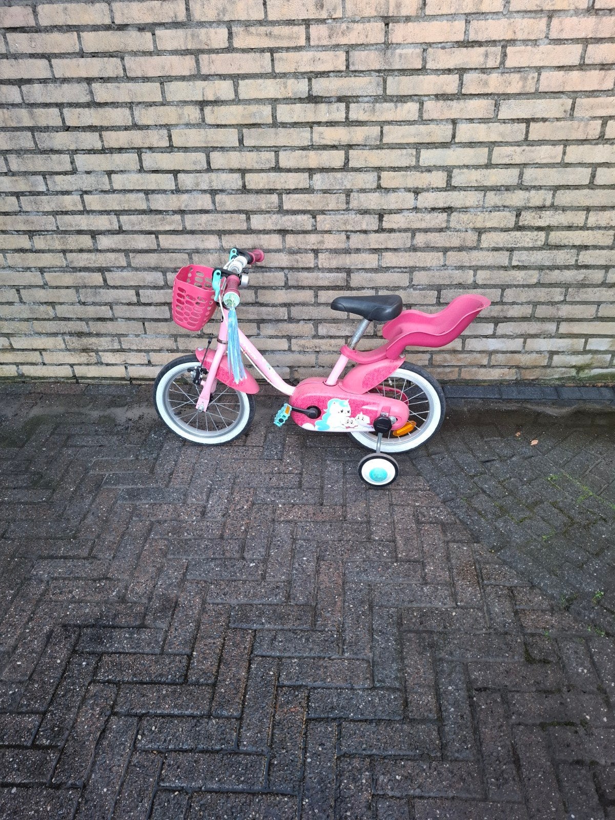 B'TWIN 14 inch meisjesfiets – roze – met mandje & zijwieltje, Ophalen, Gebruikt