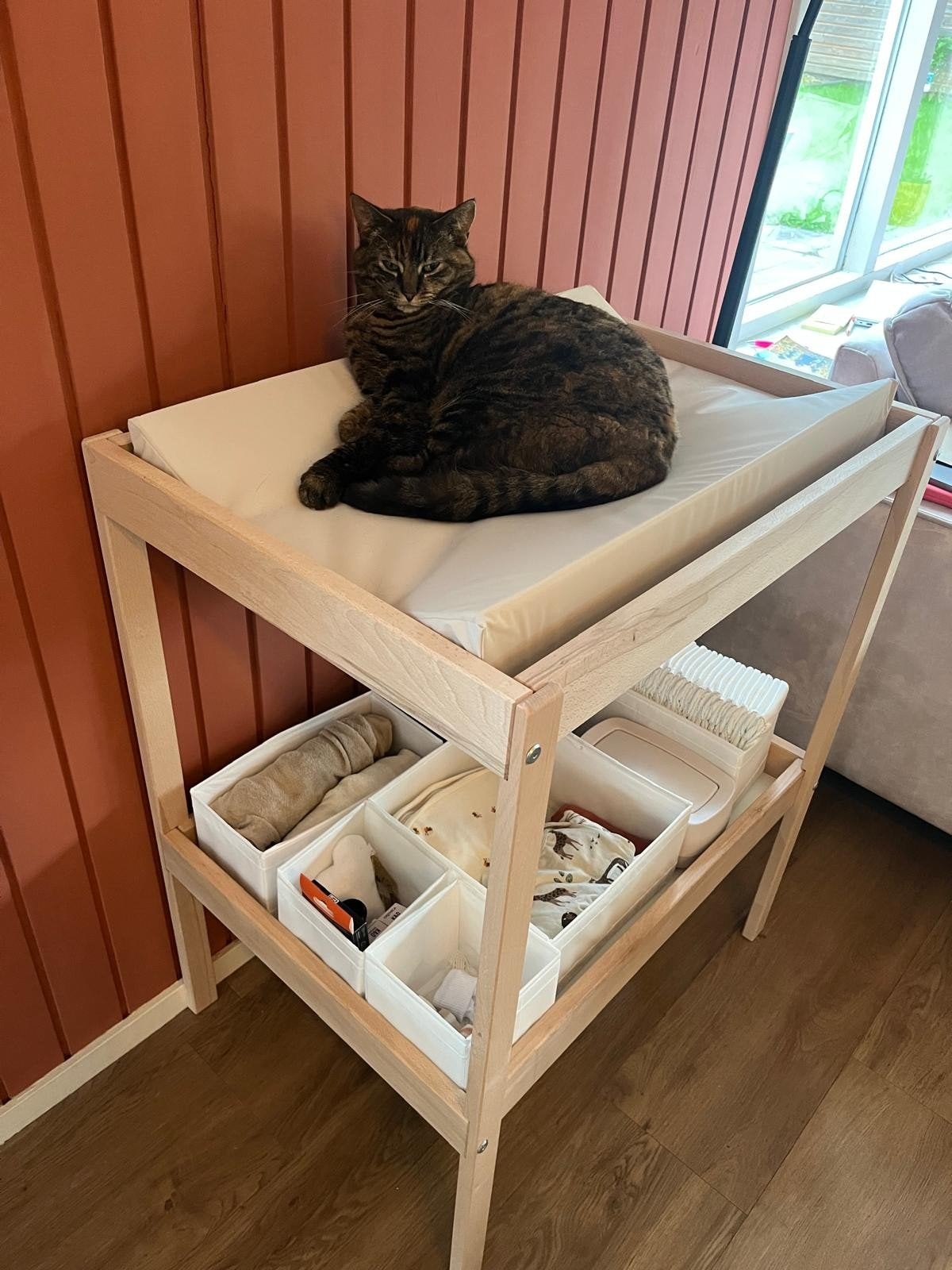 Kleine commode voor baby's (exclusief kat), Ophalen, 50 tot 70 cm, 90 tot 105 cm