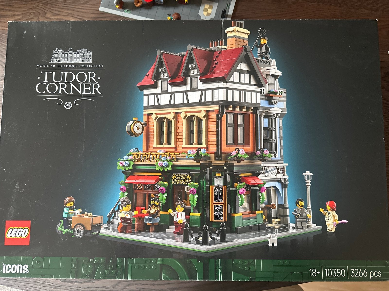 LEGO Icons 10350 Tudor Corner - 3266pcs, Ophalen, Zo goed als nieuw, Overige merken