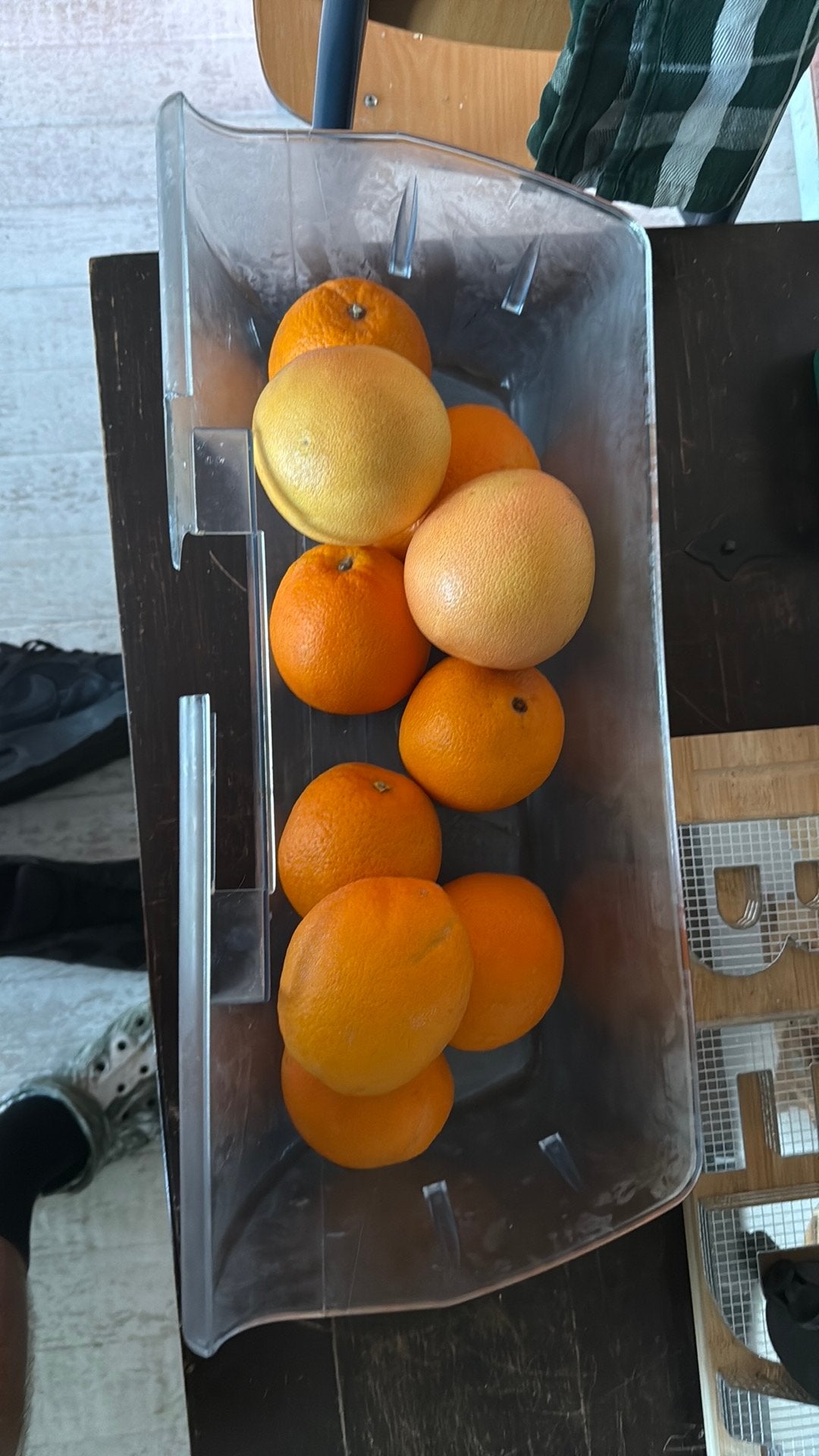 8 bloedsinaasappels en 2 grapefruits, Ophalen