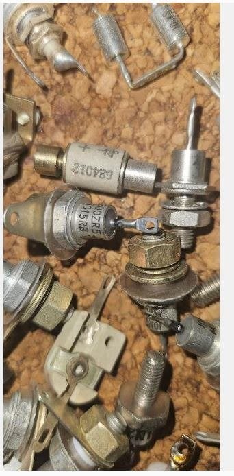 Zware diodes vermogens diodes Zeker 30 stuks, Ophalen of Verzenden, Gebruikt