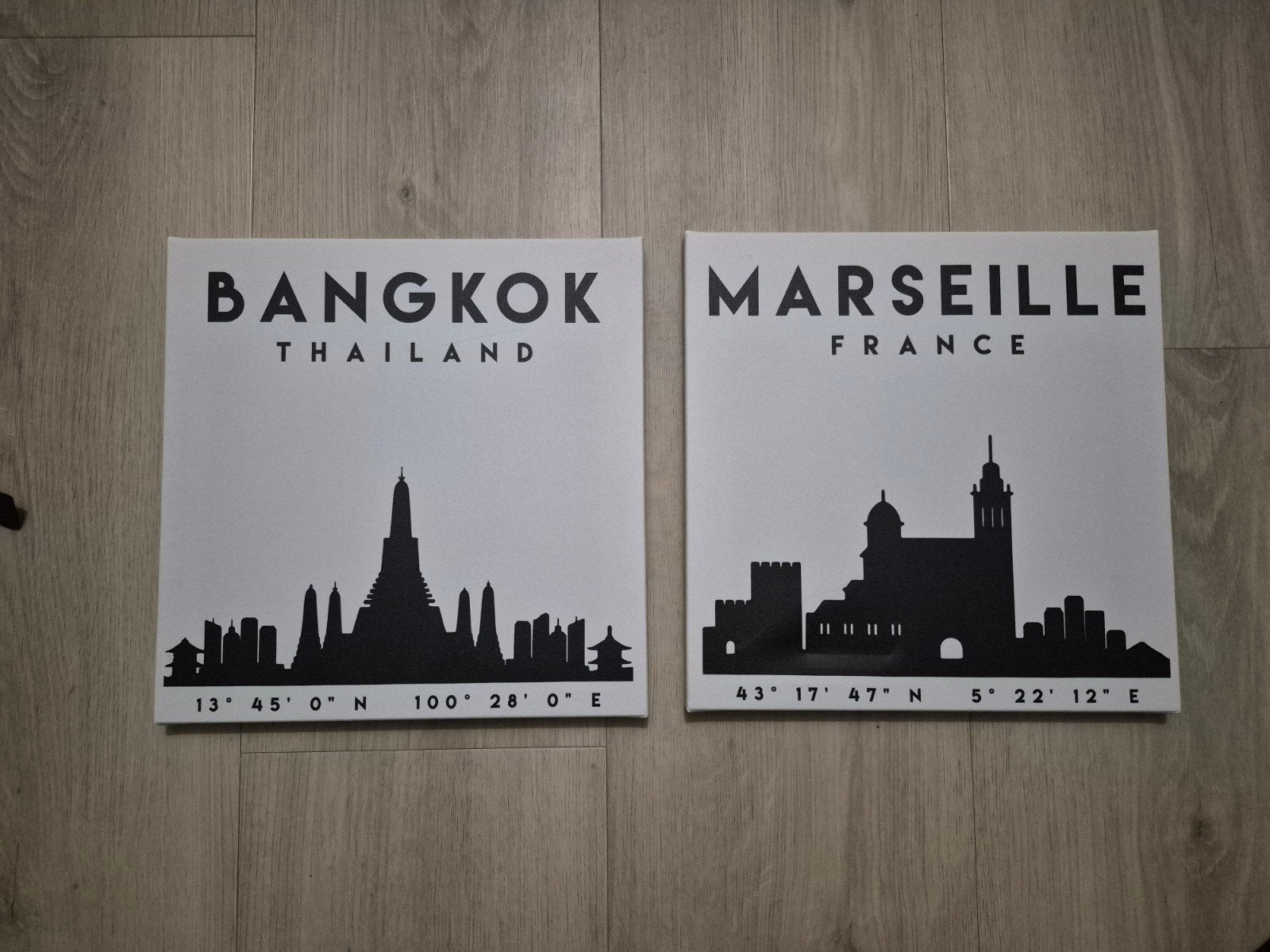 IKEA Pjätteryd canvas Bangkok/Marseille, 40 cm, Schilderij, Zwart, Ophalen of Verzenden