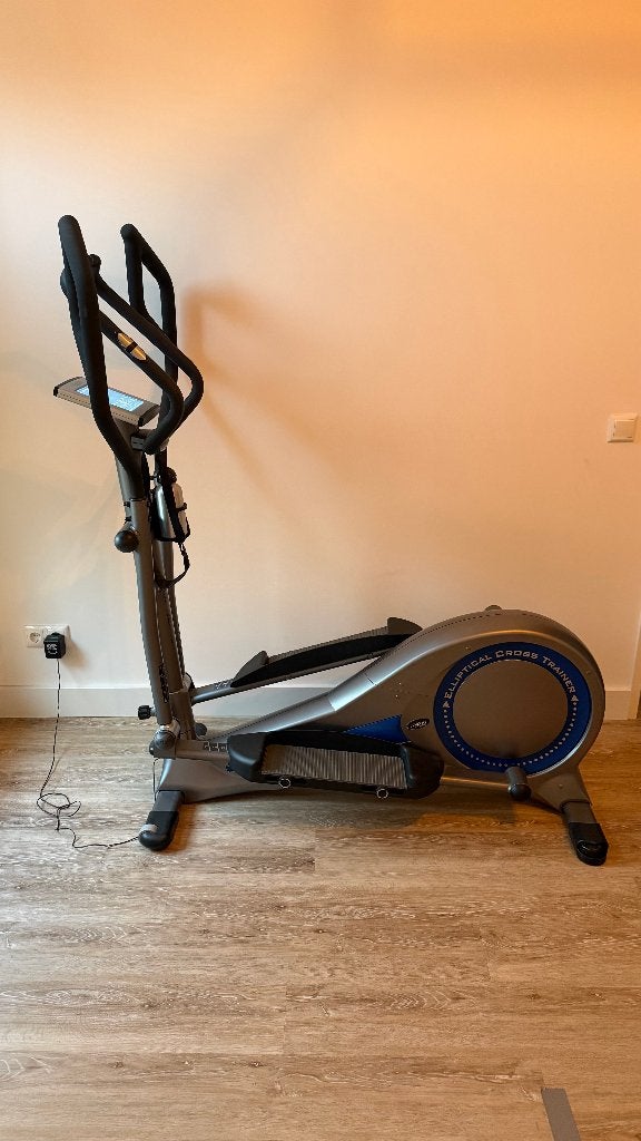 Infiniti ST 999 Elliptical Crosstrainer, Ophalen, Zo goed als nieuw, Crosstrainer, Metaal