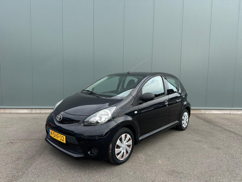 Toyota Aygo 1.0 VVT-i Now AIRCO | NAP ! (bj 2013), Euro 5, 4 stoelen, Origineel Nederlands, Bedrijf