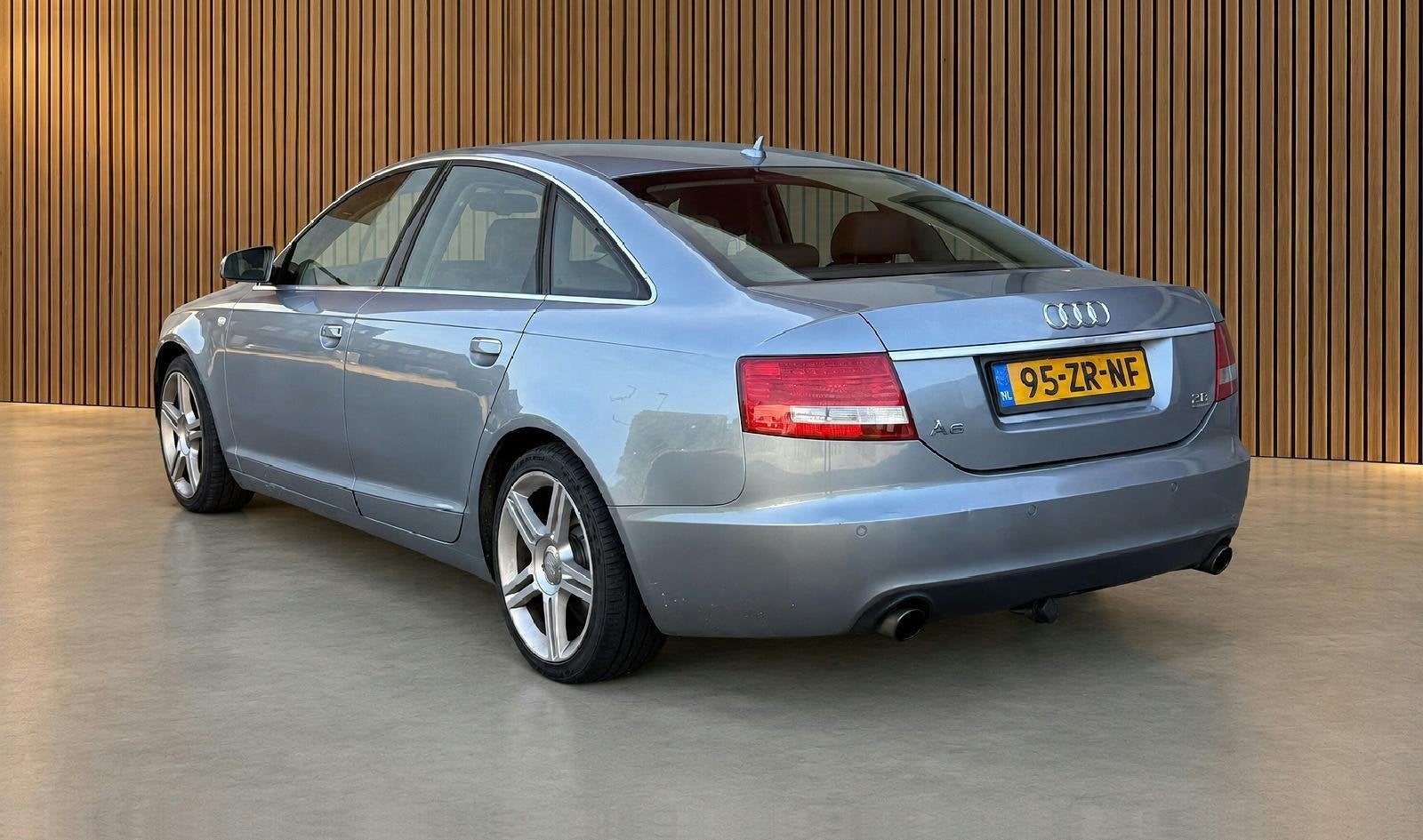 Audi A6 Limousine 2.8 FSI quattro Pro Line, Auto's, Automaat, Gebruikt, 2773 cc, 1655 kg