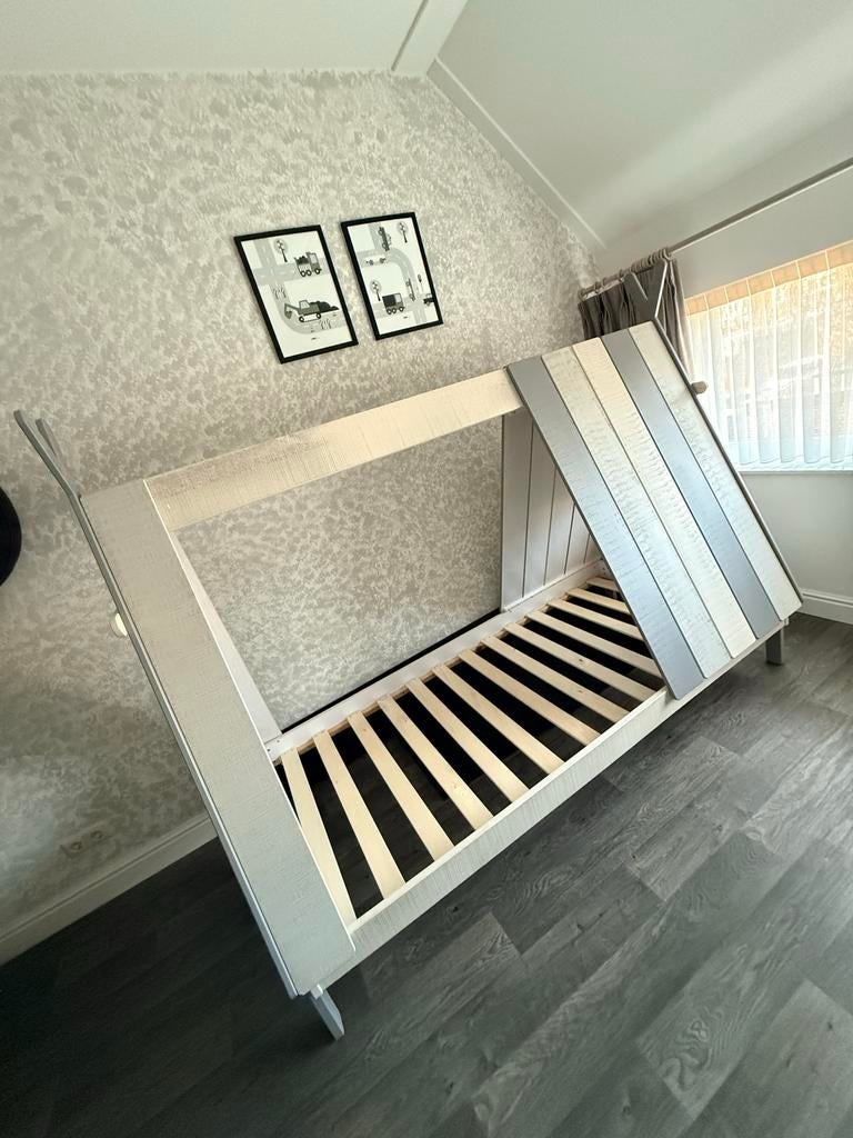 Bedhuisje / Tipi kinderbed - compleet en in zeer goede staat, Ophalen, Lattenbodem, 180 cm of meer, 100 cm of meer