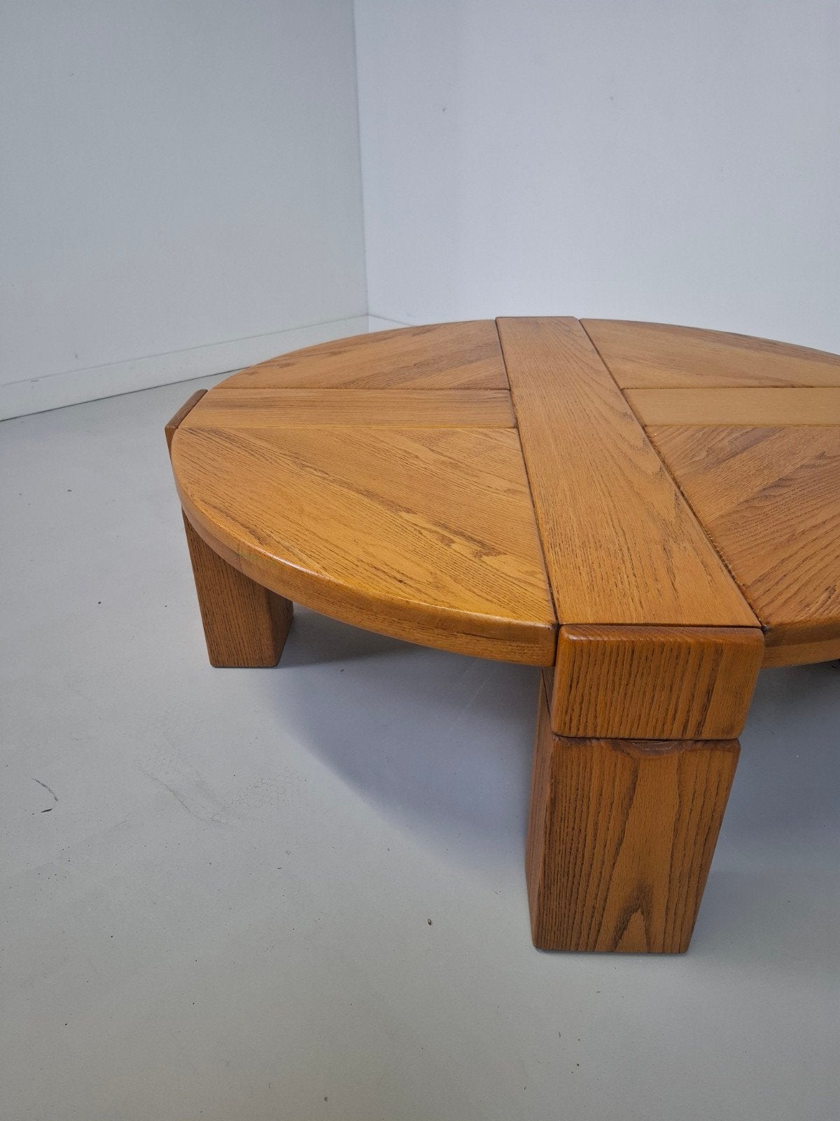 Foto 4 van Vintage brutalist salontafel eiken jaren 70 japandi tafel