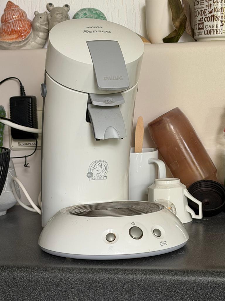 Philips Senseo koffiepadapparaat met 2 opbergbussen, Ophalen of Verzenden, Gebruikt, Koffiemachine, Koffiepads en cups
