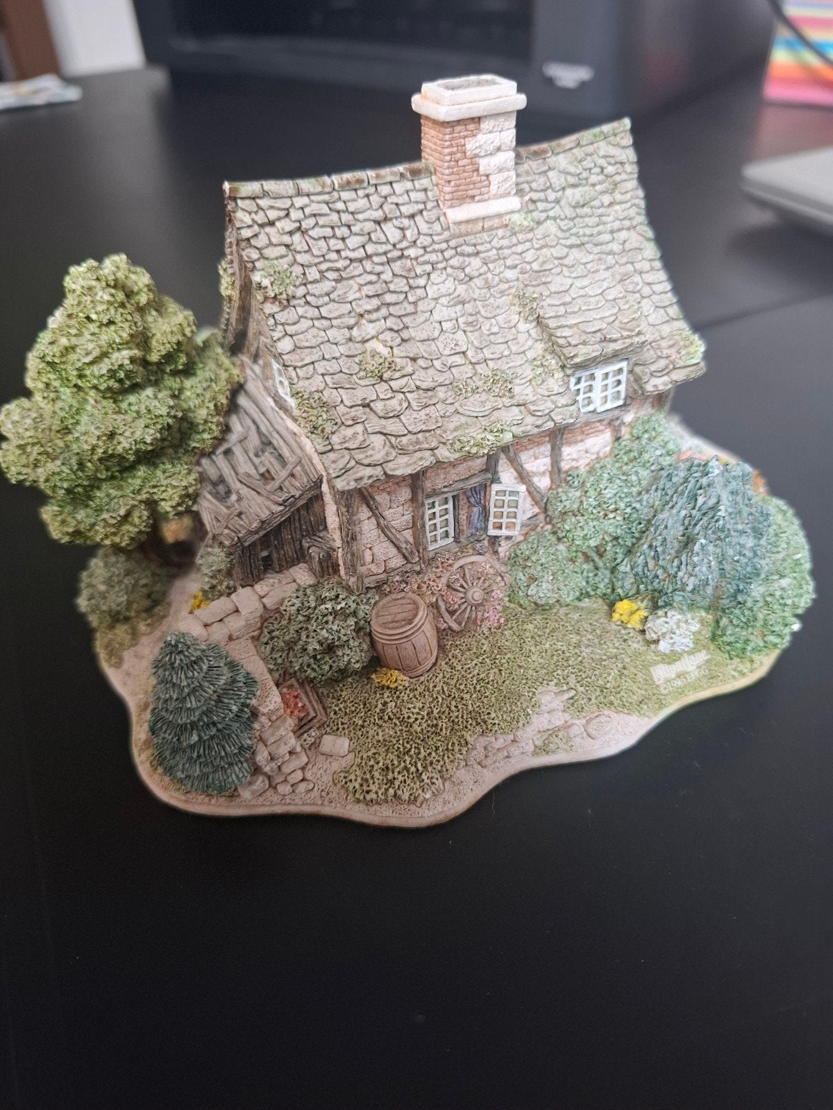 Lilliput Lane CRUCK END 1996 - Handgemaakt in Engeland, Ophalen of Verzenden