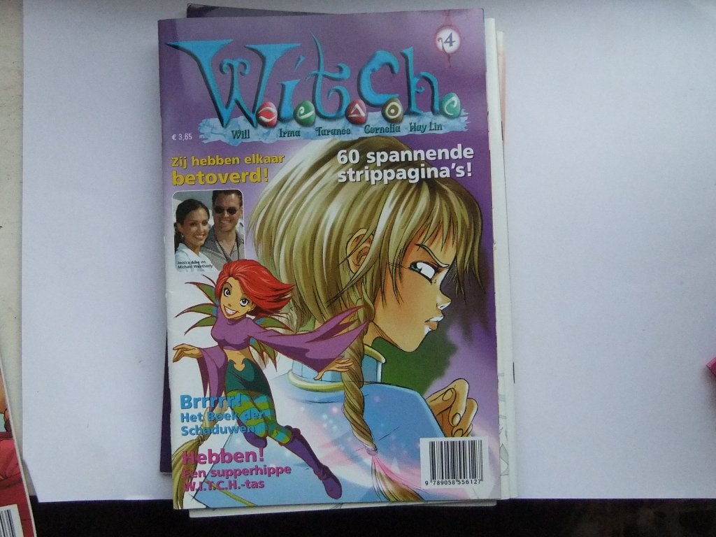 W.I.T.C.H. magazine nr 4, Eén stripboek, Verzenden, Gelezen