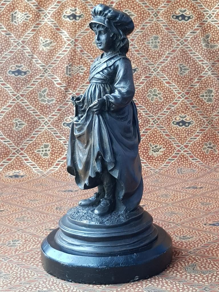 Prachtig antiek brons beeldje uit Engeland van een meisje., Ophalen of Verzenden, Brons