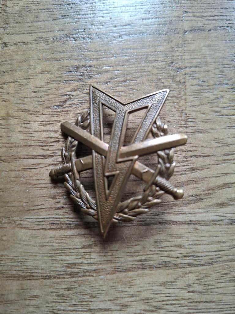 MLV-speld Nederlandse Krijgsmacht, Verzamelen, Militaria | Algemeen, Ophalen of Verzenden, Overige soorten, Nederland, Embleem of Badge
