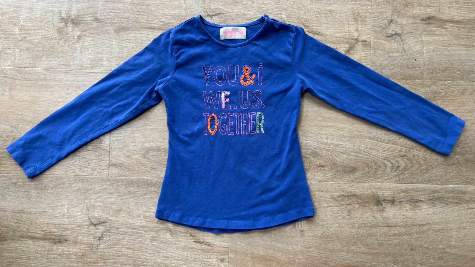 Maat 128. Mim-Pi. Leuke sweater in nieuwstaat., Ophalen of Verzenden, Zo goed als nieuw, Meisje, Shirt of Longsleeve