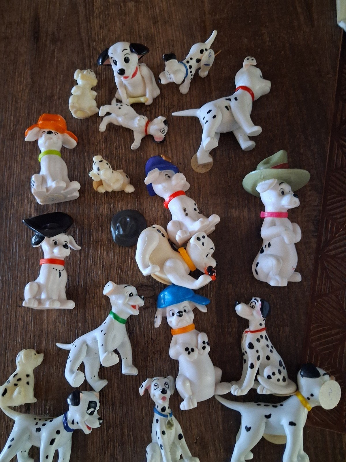 101 Dalmatiërs beeldjes set met koffer, Ophalen of Verzenden, Gebruikt, Hond of Kat, Beeldje of Figuurtje