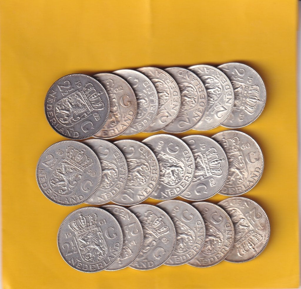 19 Zilveren Koningin Juliana Rijksdaalders Divers, Koningin Juliana, Zilver, 2½ gulden, Verzenden