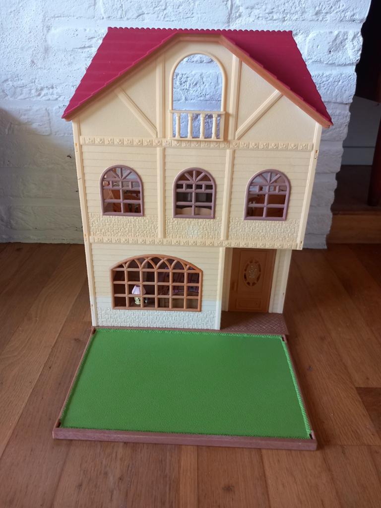 Sylvanian Families huis met decoraties, Ophalen of Verzenden, Nieuw, Poppenhuis