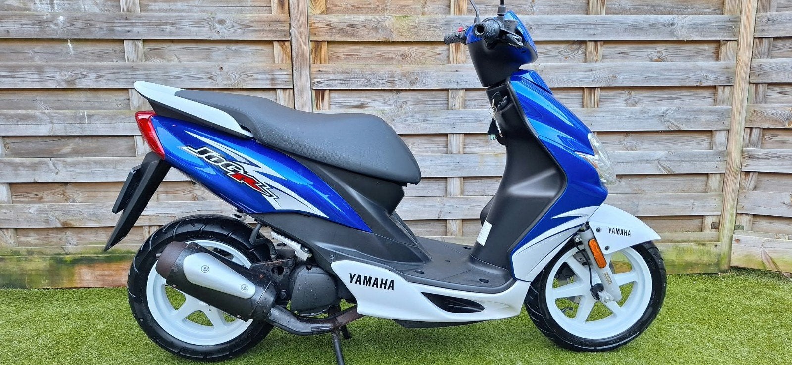 Yamaha Jog R snor  Scooter - Blauw/Wit, Zeer Goede Staat, Ophalen of Verzenden, Zo goed als nieuw, Tweetakt, JogR of RR
