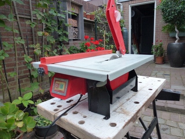 Tegelzaagmachine, Doe-het-zelf en Verbouw, Ophalen, Minder dan 30 mm, Gebruikt, Overige typen