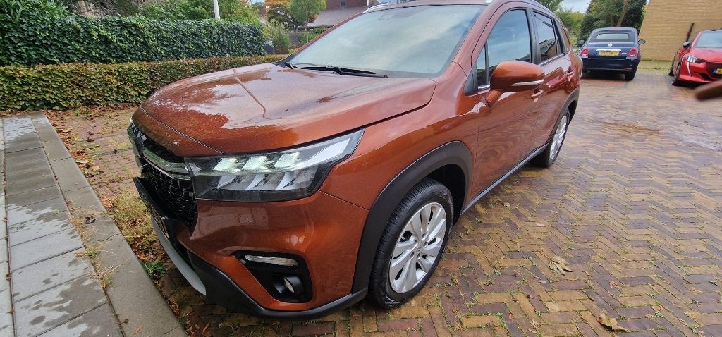 Suzuki SX4 S-Cross - 2022 - 85KM - trekhaak - set winterband, Dealer onderhouden, Stof, 129 pk, Grijs