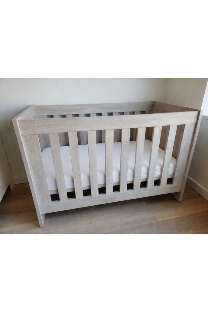Interbaby Palermo ledikant met matras, Ophalen, Gebruikt, Ledikant