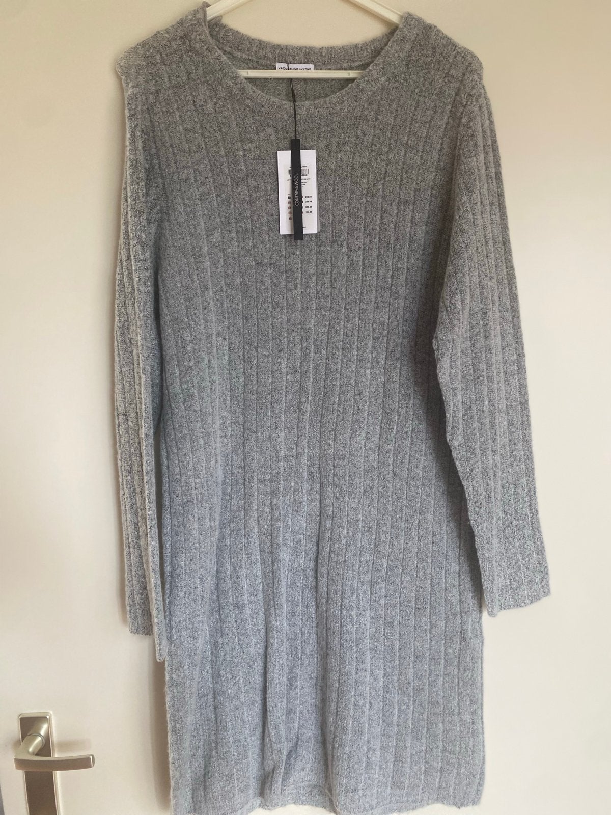 Grijze geribbelde trui jurk met lange mouwen, Kleding | Dames, Jurken, Maat 46/48 (XL) of groter, Nieuw, Ophalen of Verzenden
