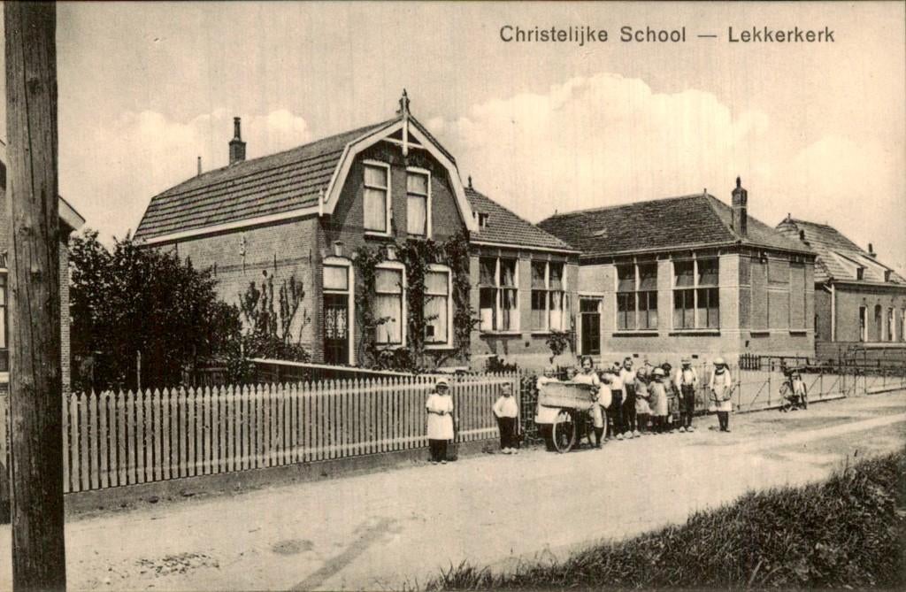 Lekkerkerk - Christelijke School - Vooraanzicht, Ophalen of Verzenden, Voor 1920, Ongelopen, Zuid-Holland