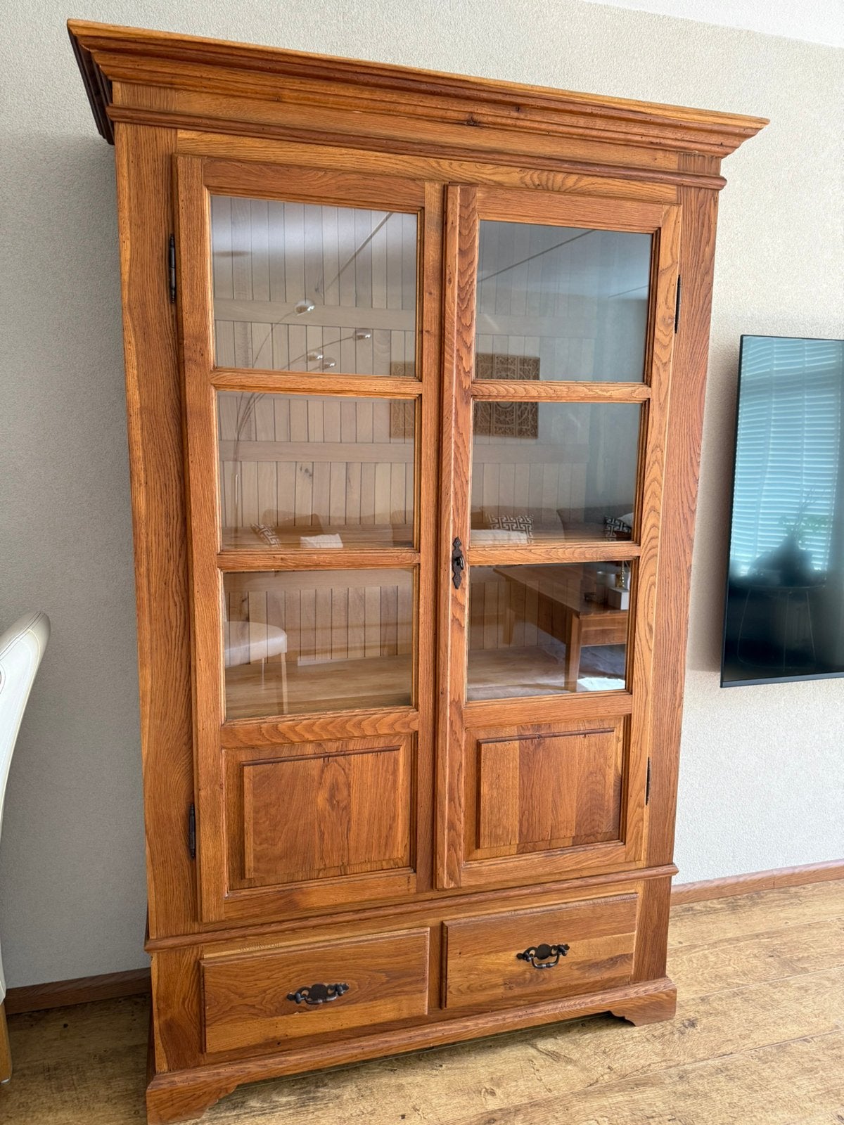 Eiken vitrinekast met grenen look  landelijke uitstraling, Huis en Inrichting, Kasten | Vitrinekasten, Ophalen, Eikenhout, 150 tot 200 cm