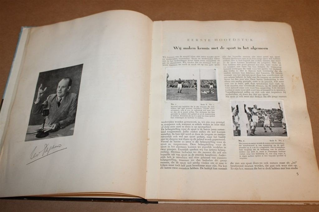 Goal! — Voetbalalbum 1949, Compleet met Plaatjes, Ophalen of Verzenden, Gelezen