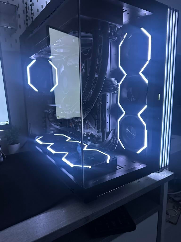 High end GAMING PC, 1 speler, Ophalen, Zo goed als nieuw, Vanaf 12 jaar